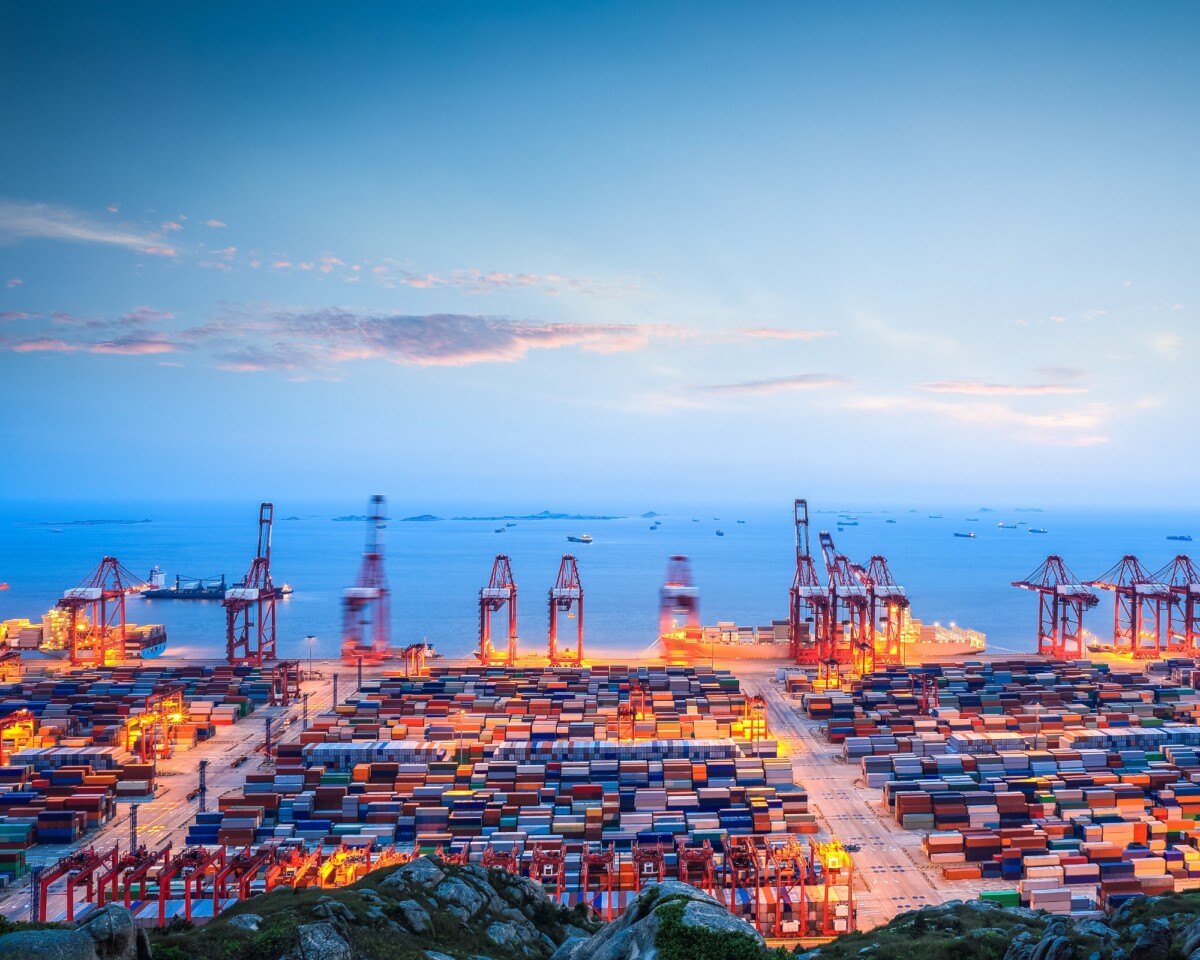 Read more about the article AI w spedycji morskiej