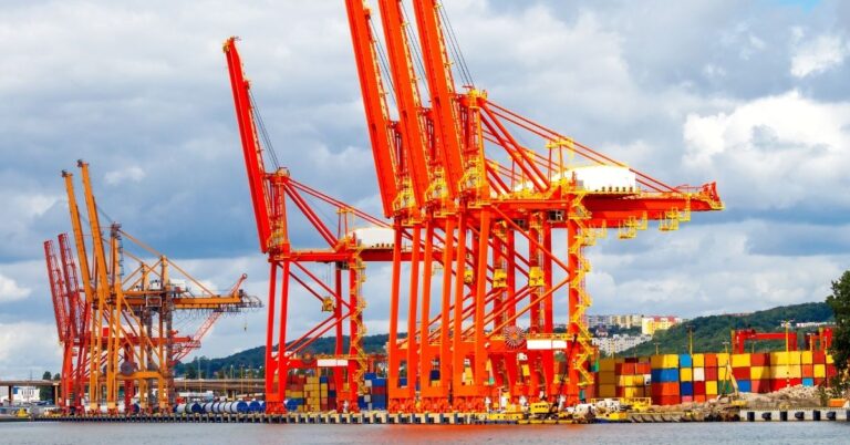 Polskie terminale kontenerowe: port w Gdyni